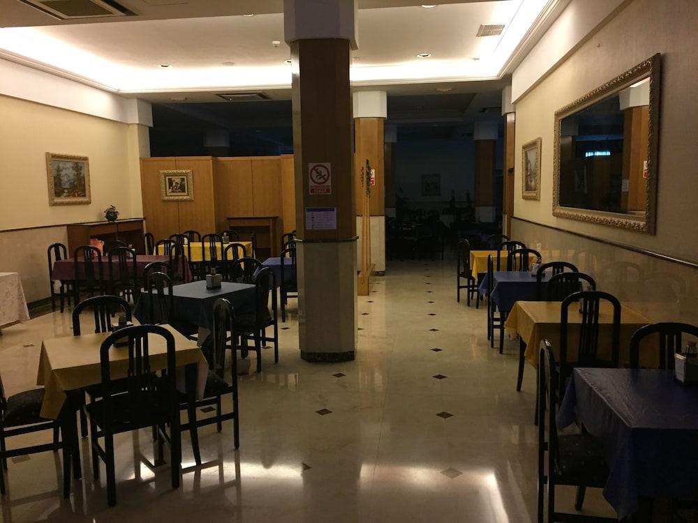 Hotel Ciudad De Fuenlabrada Exterior foto